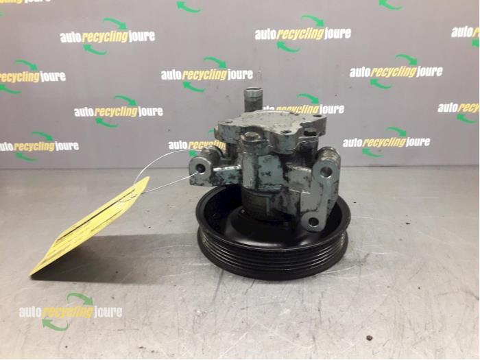 Gebruikte Servopomp Mercedes Vito (638.0) 2.2 CDI 112 16V Prijs € 15,00 Margeregeling aangeboden door Autorecycling Joure B.V.
