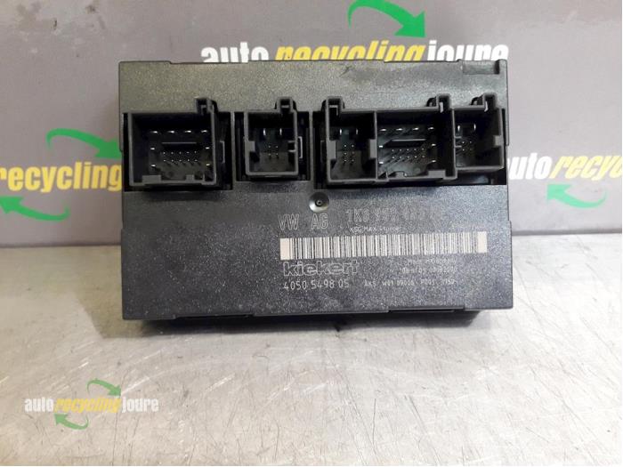 Gebruikte Bodycontrol Module Volkswagen Caddy III (2KA,2KH,2CA,2CH) 2.0 SDI Prijs € 35,00 Margeregeling aangeboden door Autorecycling Joure B.V.