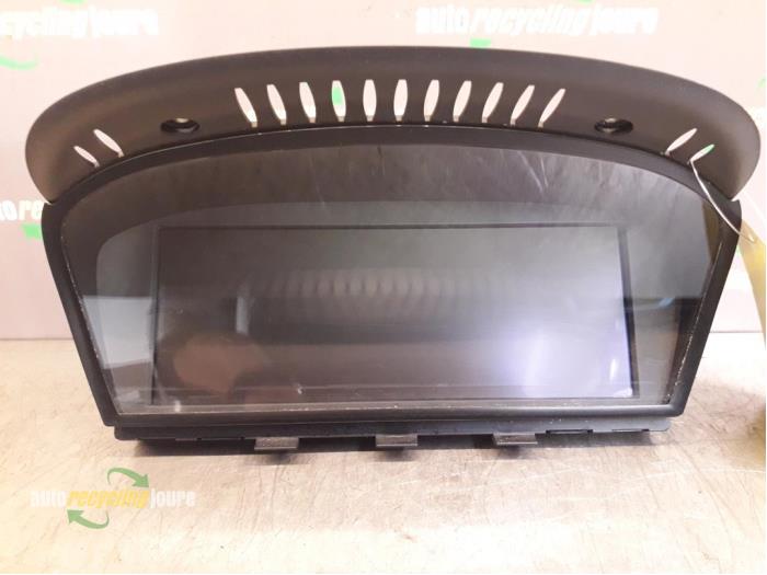 Gebruikte Display Interieur BMW 3 serie Touring (E91) 320d 16V Corporate Lease Prijs € 125,00 Margeregeling aangeboden door Autorecycling Joure B.V.