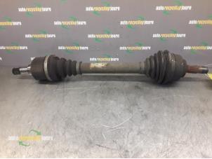 Gebruikte Cardanas links-voor (VWA) Citroen C4 Grand Picasso (UA) 1.8 16V Prijs € 24,99 Margeregeling aangeboden door Autorecycling Joure B.V.