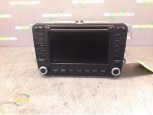 Gebruikte Navigatie Systeem Volkswagen Touran (1T1/T2) 1.9 TDI 105 Euro 3 Prijs € 150,00 Margeregeling aangeboden door Autorecycling Joure B.V.