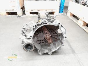 Gebruikte Versnellingsbak Volkswagen Fox (5Z) 1.4 16V Prijs € 75,00 Margeregeling aangeboden door Autorecycling Joure B.V.