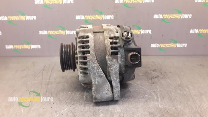 Gebruikte Dynamo Toyota Avensis Verso (M20) 2.0 D-4D 16V Prijs € 34,99 Margeregeling aangeboden door Autorecycling Joure B.V.