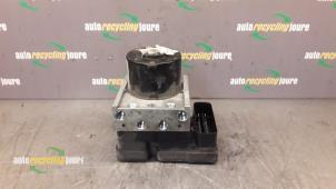 Gebruikte ABS Pomp Ford Focus 2 Wagon 1.4 16V Prijs € 29,99 Margeregeling aangeboden door Autorecycling Joure B.V.