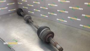 Gebruikte Cardanas rechts-voor (VWA) Nissan Almera Tino (V10M) 1.8 16V Prijs € 35,00 Margeregeling aangeboden door Autorecycling Joure B.V.