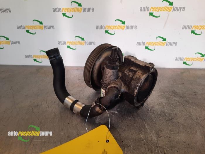 Gebruikte Servopomp Fiat Fiorino (225) 1.3 JTD 16V Multijet Prijs € 15,00 Margeregeling aangeboden door Autorecycling Joure B.V.
