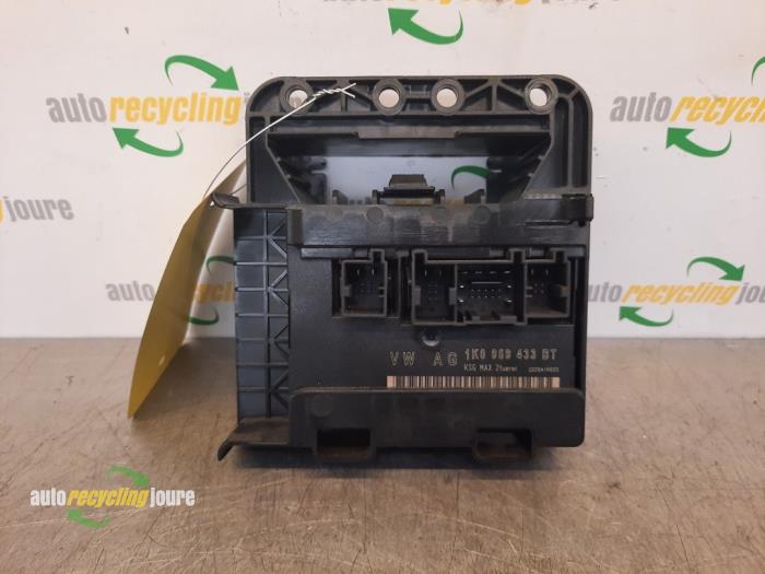 Gebruikte Computer Body Control Volkswagen Golf V (1K1) 2.0 TDI 16V Prijs € 30,00 Margeregeling aangeboden door Autorecycling Joure B.V.