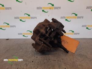 Gebruikte Remklauw (Tang) links-achter Mercedes C Sportcoupé (C203) 1.8 C-200K 16V Prijs € 30,00 Margeregeling aangeboden door Autorecycling Joure B.V.