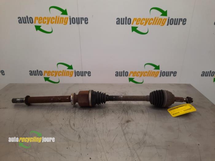 Gebruikte Steekas rechts-voor Renault Modus/Grand Modus (JP) 1.5 dCi 85 Prijs € 24,99 Margeregeling aangeboden door Autorecycling Joure B.V.
