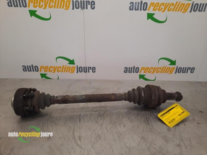Gebruikte Steekas links-achter BMW 5 serie Touring (E39) 523i 24V Prijs € 24,99 Margeregeling aangeboden door Autorecycling Joure B.V.