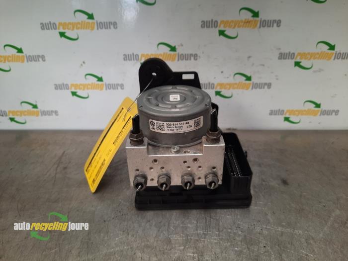 Gebruikte ABS Pomp Audi A3 Sportback (8VA/8VF) 1.6 TDI Ultra 16V Prijs € 49,99 Margeregeling aangeboden door Autorecycling Joure B.V.