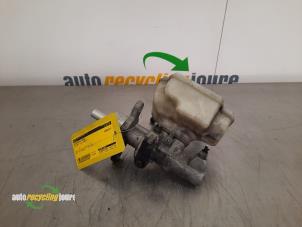 Gebruikte Hoofdremcilinder Volkswagen Golf V (1K1) 1.4 16V Prijs € 15,00 Margeregeling aangeboden door Autorecycling Joure B.V.