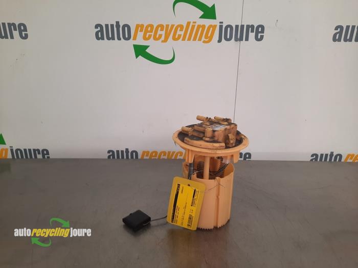 Gebruikte Tank element Pomp Peugeot 5008 I (0A/0E) 1.6 HDiF 16V Prijs € 24,99 Margeregeling aangeboden door Autorecycling Joure B.V.