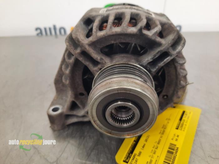 Dynamo van een Fiat 500 (312) 0.9 TwinAir 65 2013