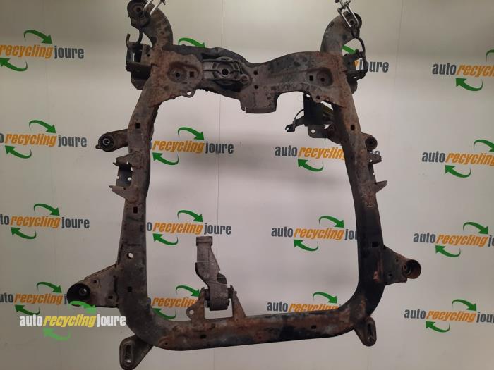 Subframe van een Opel Astra H (L48) 1.6 16V Twinport 2006