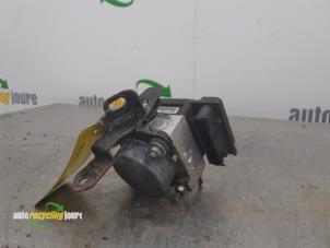 Gebruikte ABS Pomp Daihatsu Cuore (L251/271/276) 1.0 12V DVVT Prijs € 49,99 Margeregeling aangeboden door Autorecycling Joure B.V.