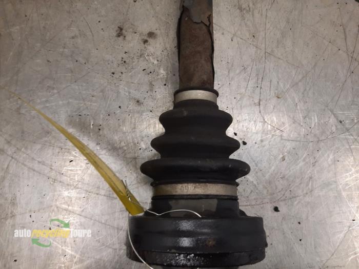 Gebruikte Aandrijfas rechts-achter BMW 1 serie (E87/87N) 118i 16V Prijs € 24,99 Margeregeling aangeboden door Autorecycling Joure B.V.