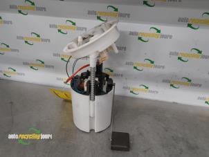 Gebruikte Tank element Pomp BMW 1 serie (E81) 116i 2.0 16V Prijs € 24,99 Margeregeling aangeboden door Autorecycling Joure B.V.