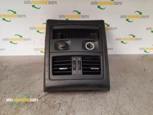 Gebruikte Luchtrooster achter BMW 3 serie (E90) 318i 16V Prijs € 15,00 Margeregeling aangeboden door Autorecycling Joure B.V.