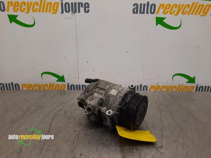 Gebruikte Aircopomp Volkswagen Golf V (1K1) 1.4 FSI 16V Prijs € 24,99 Margeregeling aangeboden door Autorecycling Joure B.V.
