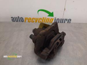 Gebruikte Remklauw (Tang) links-achter BMW X5 (E53) 4.4 V8 32V Prijs € 35,00 Margeregeling aangeboden door Autorecycling Joure B.V.