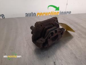 Gebruikte Remklauw (Tang) rechts-achter BMW X5 (E53) 4.4 V8 32V Prijs € 35,00 Margeregeling aangeboden door Autorecycling Joure B.V.