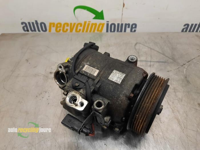 Gebruikte Aircopomp Volkswagen Polo IV (9N1/2/3) 1.2 Prijs € 24,99 Margeregeling aangeboden door Autorecycling Joure B.V.