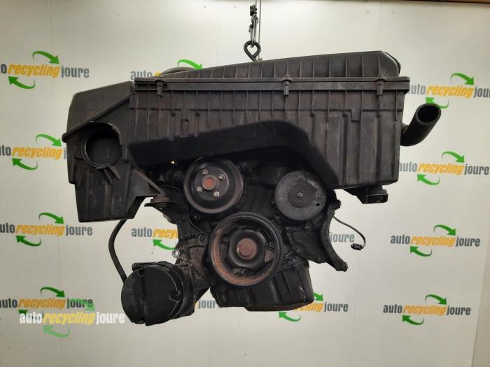Gebruikte Motor Mercedes C (W203) 2.0 C-180 16V Prijs € 250,00 Margeregeling aangeboden door Autorecycling Joure B.V.