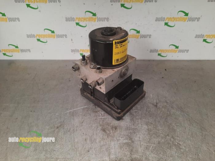 Gebruikte ABS Pomp Opel Zafira (M75) 1.7 CDTi 16V Prijs € 49,99 Margeregeling aangeboden door Autorecycling Joure B.V.