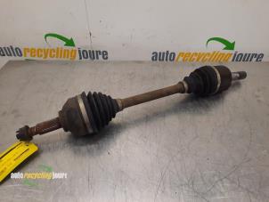 Gebruikte Steekas links-voor Opel Vivaro 2.0 CDTI Prijs € 49,99 Margeregeling aangeboden door Autorecycling Joure B.V.