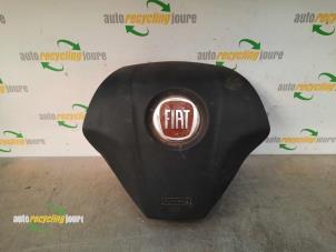 Gebruikte Airbag links (Stuur) Fiat Doblo Cargo (263) 1.3 D Multijet Prijs € 72,60 Inclusief btw aangeboden door Autorecycling Joure B.V.