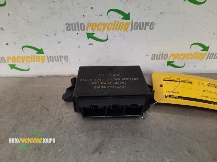 Gebruikte PDC Module Alfa Romeo MiTo (955) 1.4 Turbo Multi Air 16V Prijs € 29,99 Margeregeling aangeboden door Autorecycling Joure B.V.