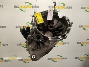 Gebruikte Versnellingsbak Ford Focus C-Max 2.0 16V Prijs € 100,00 Margeregeling aangeboden door Autorecycling Joure B.V.