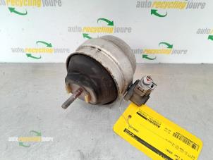 Gebruikte Motorsteun Audi A4 (B7) 2.0 TDI 16V Prijs € 25,00 Margeregeling aangeboden door Autorecycling Joure B.V.