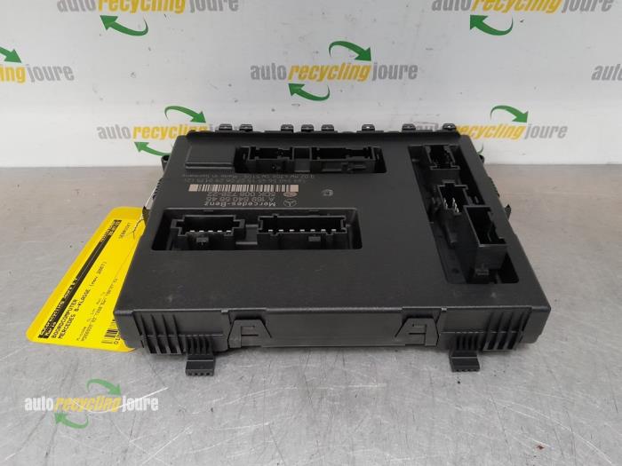 Gebruikte Boordcomputer Mercedes B (W245) 1.5 B-150 16V Prijs € 34,99 Margeregeling aangeboden door Autorecycling Joure B.V.