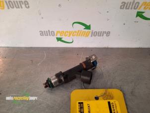 Gebruikte Injector (benzine injectie) Ford Mondeo IV 2.3 16V Prijs € 20,00 Margeregeling aangeboden door Autorecycling Joure B.V.