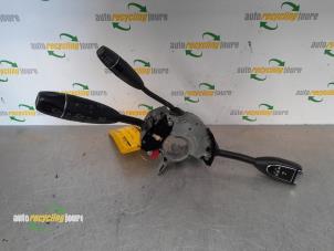 Gebruikte Licht + Raw Schakelaar Mercedes ML II (164/4JG) 3.0 ML-320 CDI 4-Matic V6 24V Prijs € 100,00 Margeregeling aangeboden door Autorecycling Joure B.V.