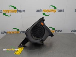 Gebruikte Subwoofer Mercedes ML II (164/4JG) 3.0 ML-320 CDI 4-Matic V6 24V Prijs € 49,99 Margeregeling aangeboden door Autorecycling Joure B.V.