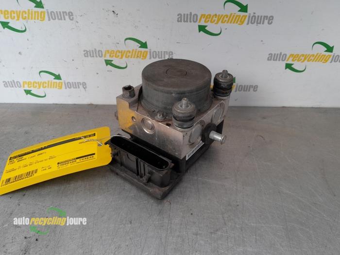 Gebruikte ABS Pomp Fiat Bravo (198A) 1.4 16V Prijs € 49,99 Margeregeling aangeboden door Autorecycling Joure B.V.