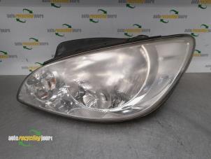 Gebruikte Linker Koplamp Hyundai Getz 1.1i 12V Prijs € 39,99 Margeregeling aangeboden door Autorecycling Joure B.V.