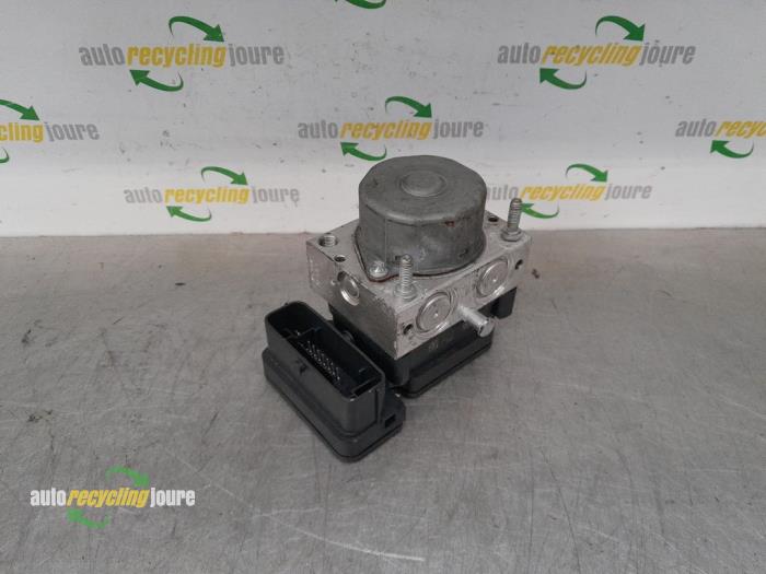 Gebruikte ABS Pomp Fiat Panda (312) 0.9 TwinAir Turbo 85 Prijs € 49,99 Margeregeling aangeboden door Autorecycling Joure B.V.