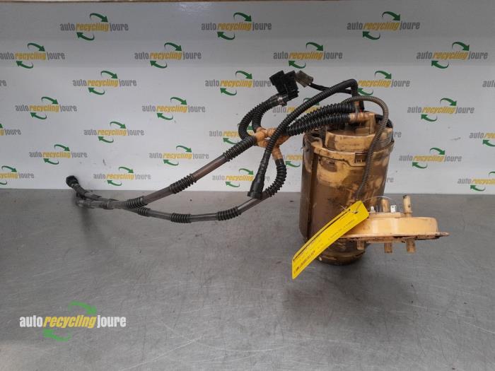 Gebruikte Tank element Pomp Volkswagen Touareg (7LA/7L6) 5.0 TDI V10 Prijs € 24,99 Margeregeling aangeboden door Autorecycling Joure B.V.
