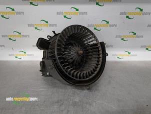 Gebruikte Chaufage Ventilatiemotor Opel Astra G (F67) 2.0 16V Turbo OPC Prijs € 25,00 Margeregeling aangeboden door Autorecycling Joure B.V.