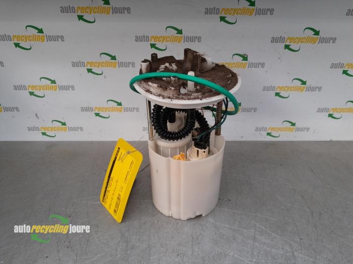 Gebruikte Tank element Pomp Fiat Grande Punto (199) 1.4 Prijs € 24,99 Margeregeling aangeboden door Autorecycling Joure B.V.