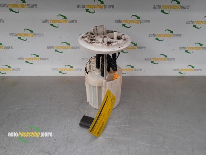Gebruikte Tank element Pomp Fiat Grande Punto (199) 1.4 Prijs € 24,99 Margeregeling aangeboden door Autorecycling Joure B.V.