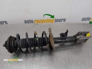 Gebruikte Voorpoot links Peugeot 308 (4A/C) 1.6 HDi 16V FAP Prijs € 39,99 Margeregeling aangeboden door Autorecycling Joure B.V.