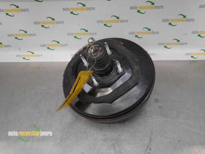 Gebruikte Rembekrachtiger Peugeot 308 (4A/C) 1.6 HDi 16V FAP Prijs € 49,99 Margeregeling aangeboden door Autorecycling Joure B.V.