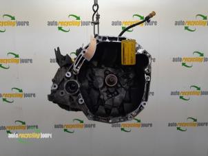 Gebruikte Versnellingsbak Renault Modus/Grand Modus (JP) 1.4 16V Prijs € 99,99 Margeregeling aangeboden door Autorecycling Joure B.V.