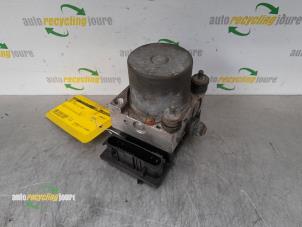 Gebruikte ABS Pomp Opel Tigra Twin Top 1.4 16V Prijs € 79,99 Margeregeling aangeboden door Autorecycling Joure B.V.