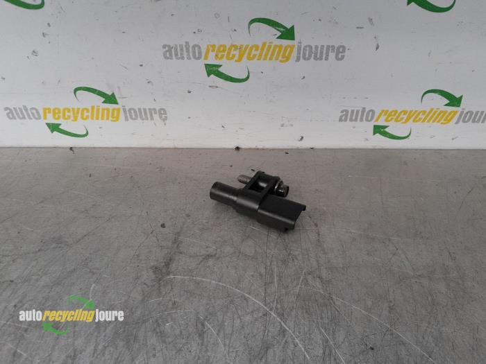 Gebruikte Sensor Nokkenas Peugeot 208 I (CA/CC/CK/CL) 1.2 Vti 12V PureTech 82 Prijs € 25,00 Margeregeling aangeboden door Autorecycling Joure B.V.